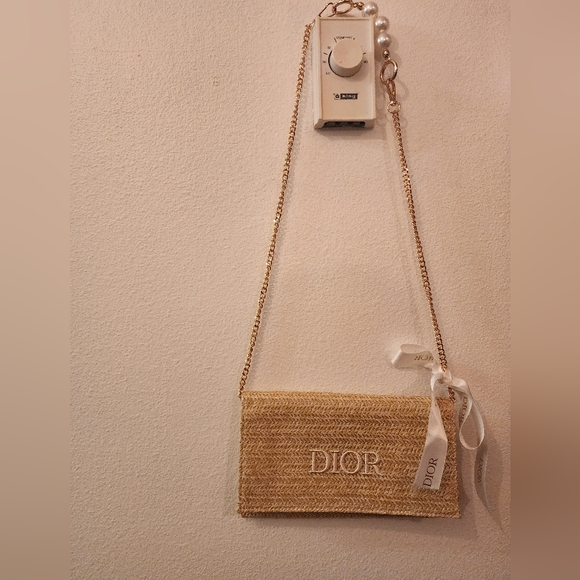 Dior Raffia Clutch Limited 2023 Summer Edition - Picture 1 of 7